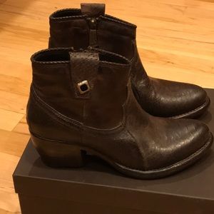 La Bottega di Lisa brown ankle boots, never worn